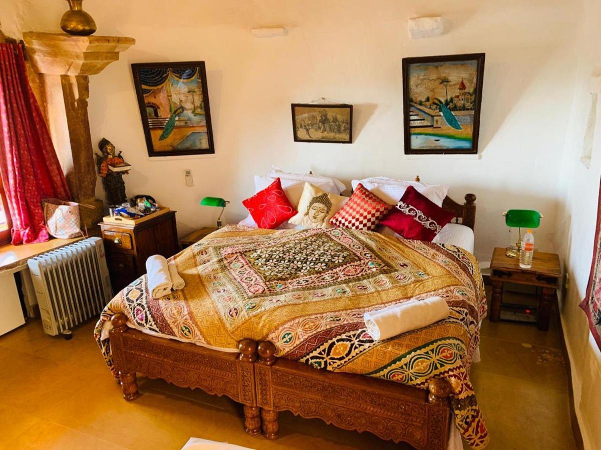 Hotel Victoria Dzsaiszalmer Kültér fotó